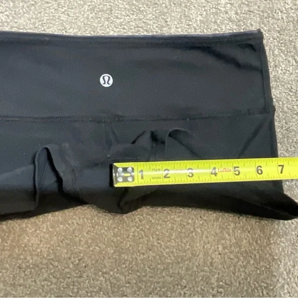 Lululemon Boogie Short *DenimSize 4 - Picture 4 of 7